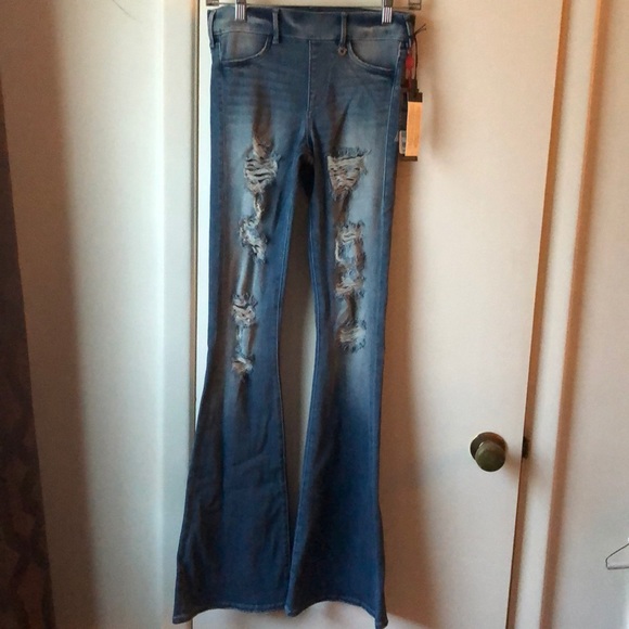 Jeans - Picture 1 of 6